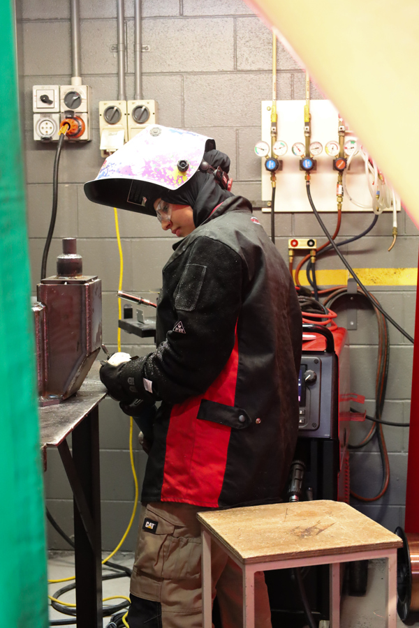 53756860499 807Ec6b836 O